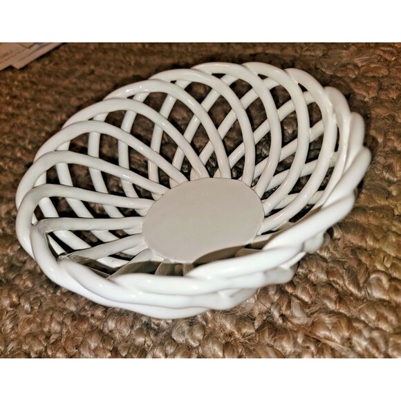 Espana Tabletops Unlimited Open Braid Woven Lattice Ceramic Bowl 7.5" Ivory - Picture 1 of 11
